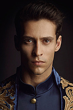 Әйелінің күйеуін алдағаны туралы порно фильмдерді қараңыз.