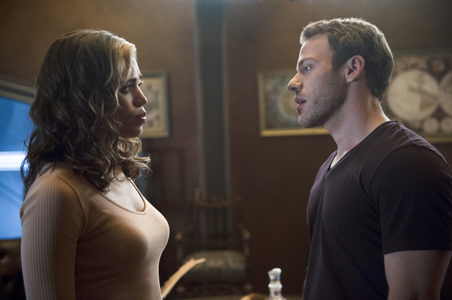 Сериал «Легенды завтрашнего дня» (2016 – 2022): Сиара Рене, Фальк Хеншел
1 сезон, 2 эпизод — «Пилот: Часть 2» (Pilot, Part 2)
1500x999