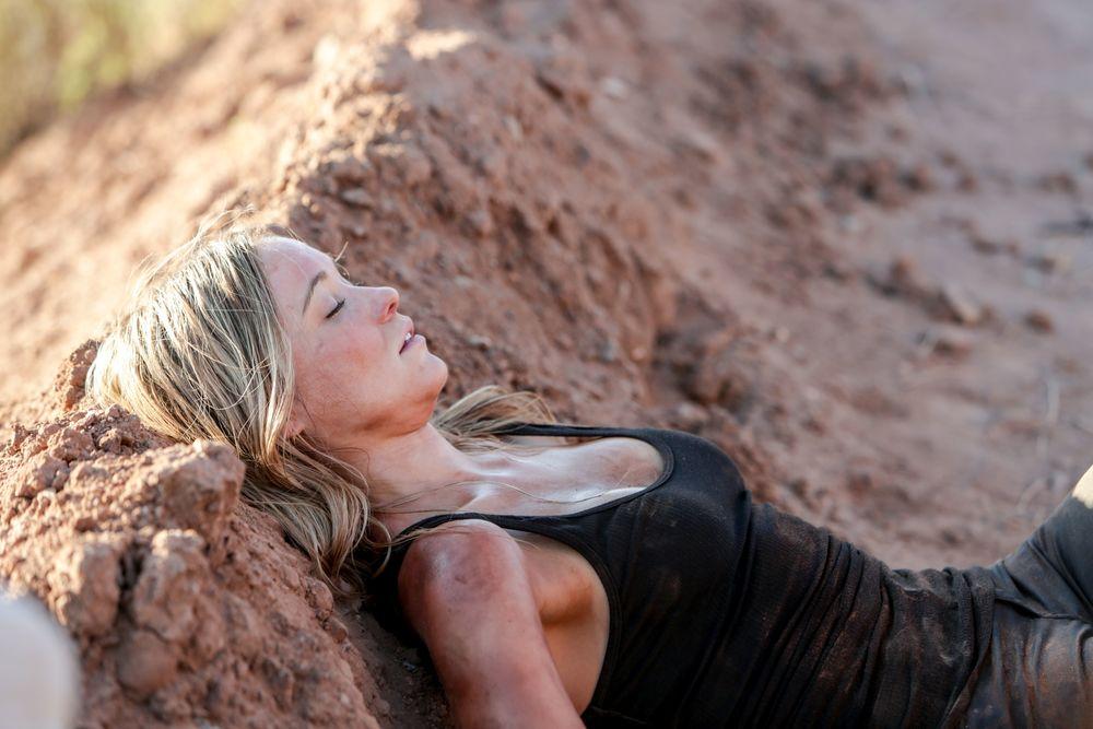 Монолит фильм 2016. Монолит 2016. Monolith 2016. Монолит фильм 2016 машина. Фильм монолит 2021.