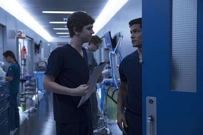 Хороший доктор (сериал, 2017 – ...) - отзывы и оценки, новые серии