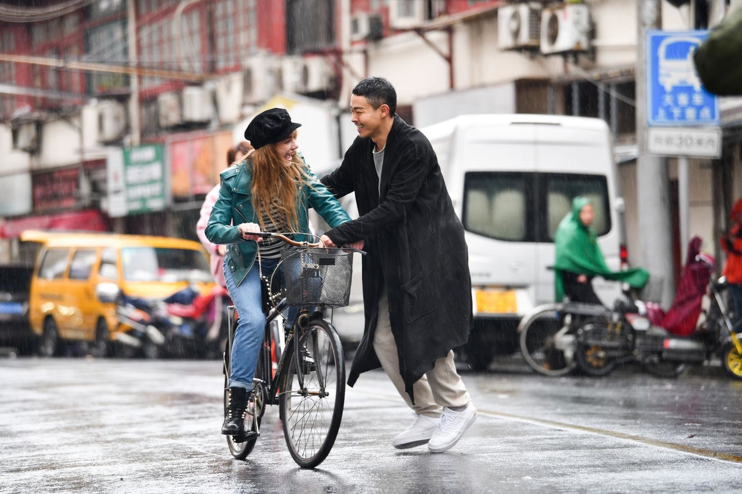 кадры из фильма как я стал русским. фильмы про супергероев 2020. линь шоян. как я стал русским фильм. как я стал русским фильм 2018.