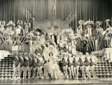 Огни рампы и дураки (фильм, 1929)