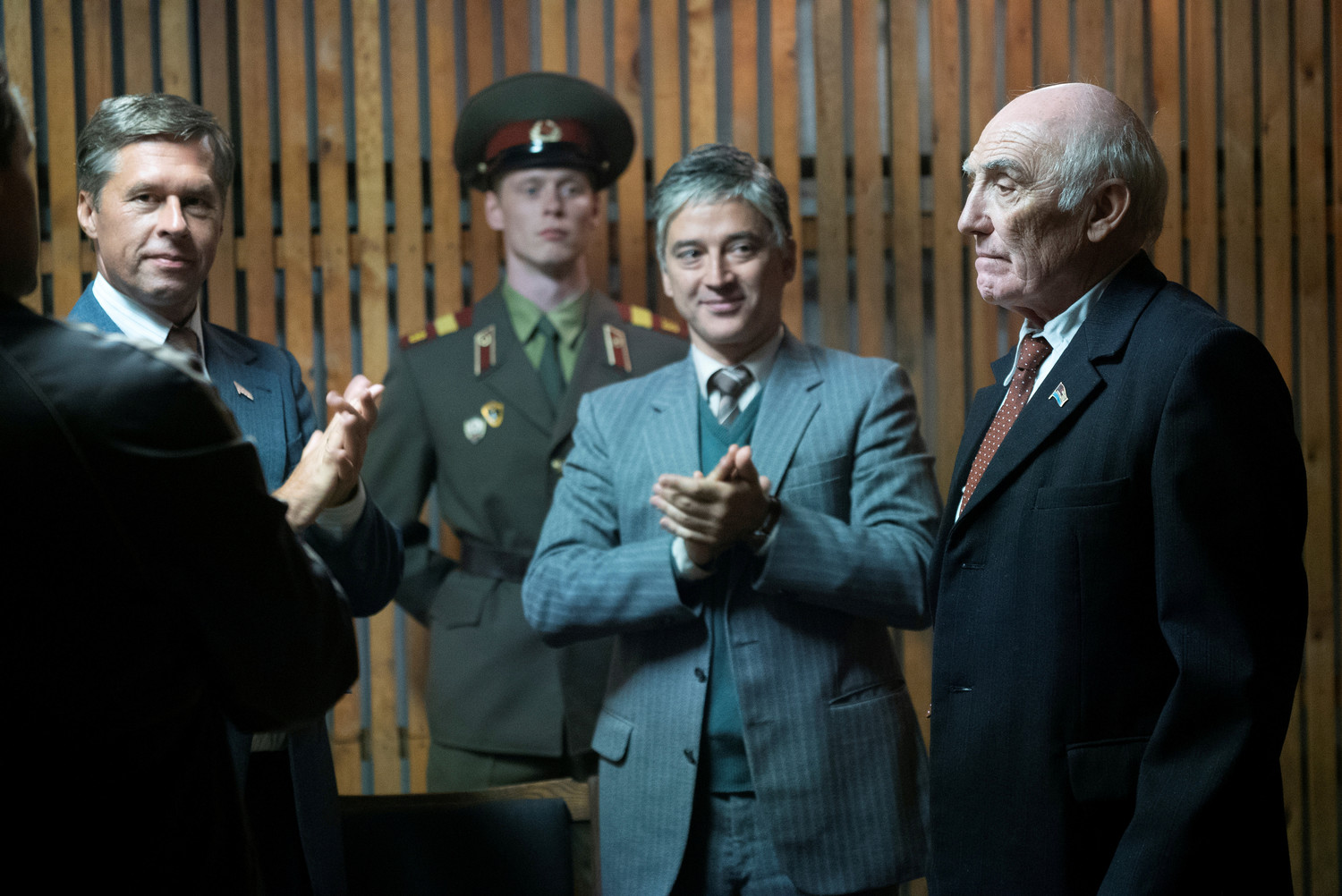 1:23:45 - Чернобыль (1 сезон, 1 серия - S01E01)