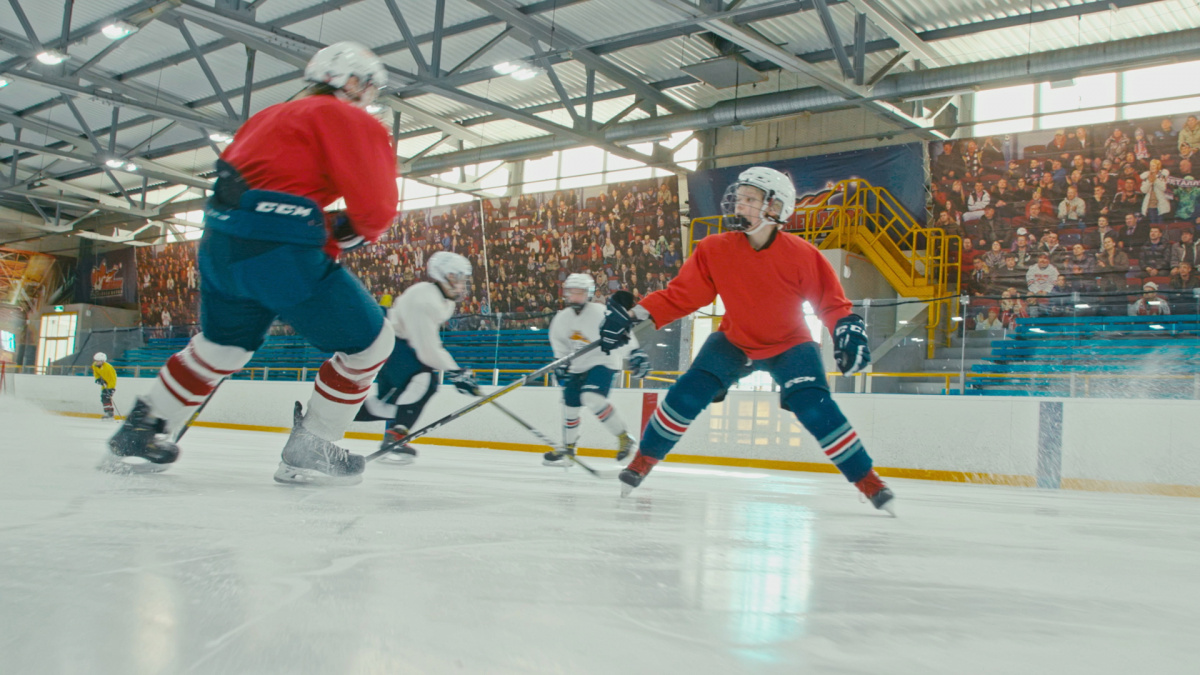 Матч металлург трактор. Трактор кхл. Уральское дерби. Уральское дерби фильм. Уральское дерби фильм.