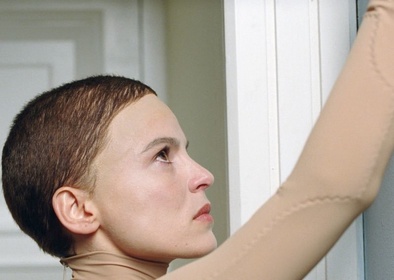 Кожа, в которой я живу (фильм, 2011) - актеры, трейлер, фото
