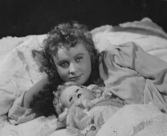 Жас орыс қыздарымен үйдегі порно