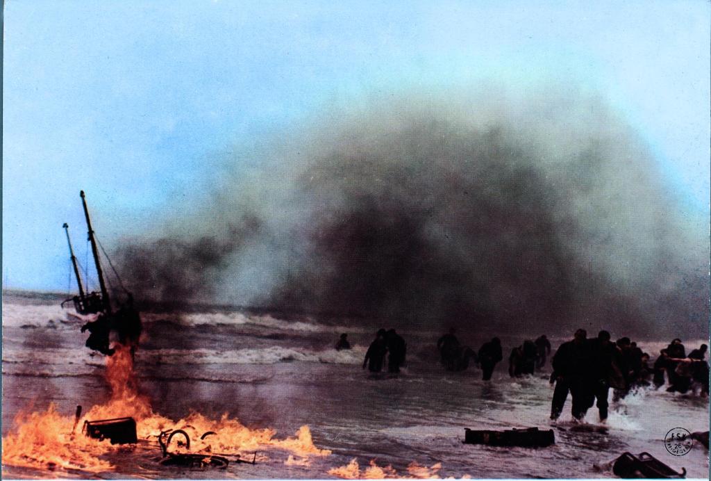 Остров змеиный войска рф. Расстрел корабля. Расстрел корабля. Тель авив в 1948. Потопил корабль.