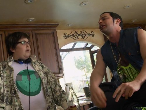 TV Show "Kroll Show" (2013 – 2015): Andy Milonakis, Nick Kroll 1 season, 6 episode — "Dine & Dash" 500x375