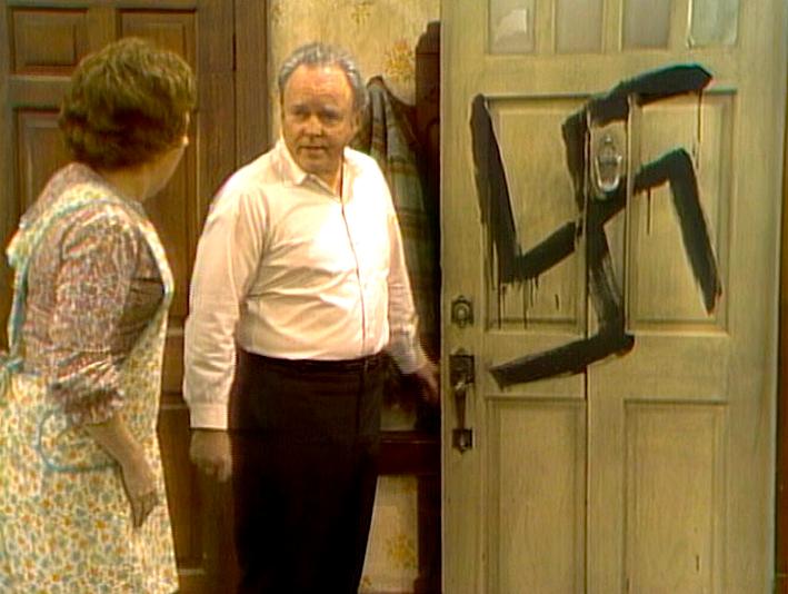 Серіал «Справи сімейні» (1971 – 1979): 3 сезон, 20 епізод — «Archie is Branded» 709x534