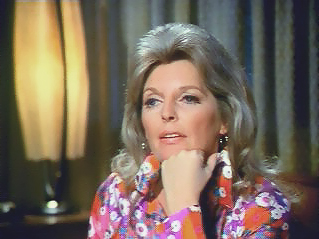 Серіал «Критическое положение!» (1972 – 1979): Джулі Лондон 1 сезон, 5 епізод — «Brushfire» 319x239