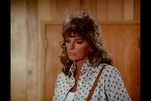 Серіал «Критическое положение!» (1972 – 1979): Джулі Лондон 4 сезон, 2 епізод — «I'll Fix It» 500x333