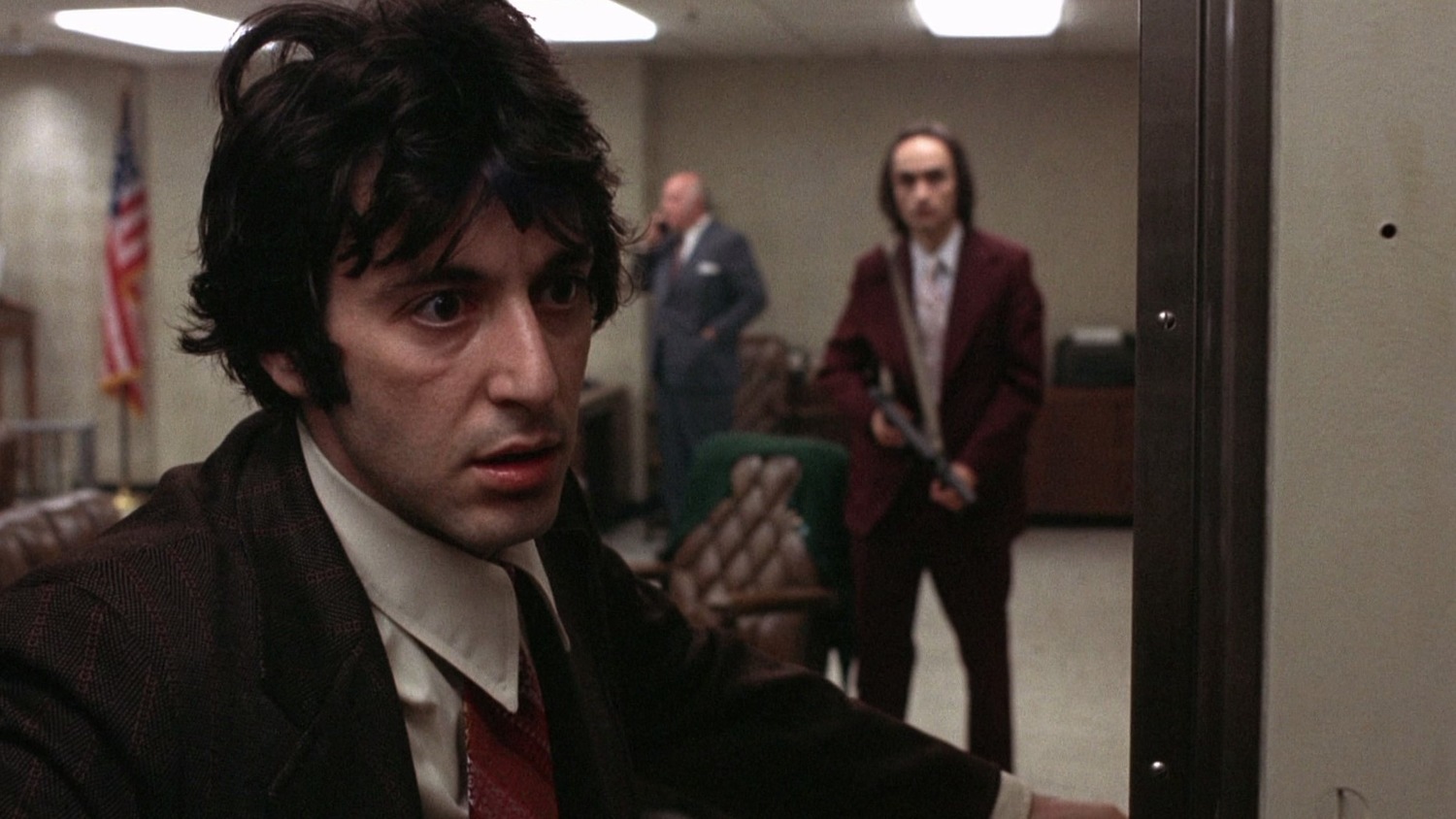 Собачий полдень (фильм, 1975)