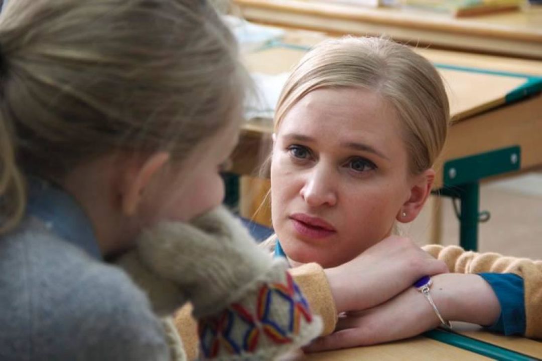 Энн бродзински. Call my father. Call my father. Эбигейл бреслин тревожный вызов. Call my father.