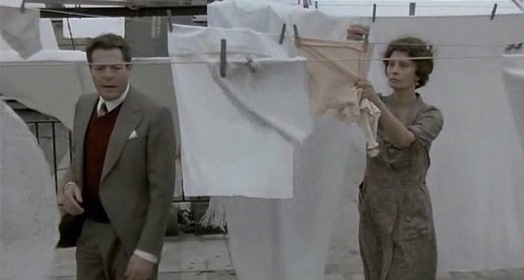 Необычный день (фильм, 1977) - актеры, трейлер, фото
