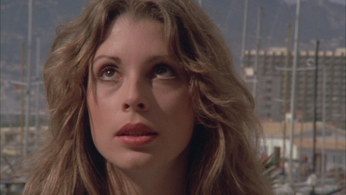 Корсет пен кеуделер Жеке фотоальбомдар жіберілді