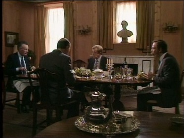 Да, господин Премьер-министр (сериал, 1986 – 1987)