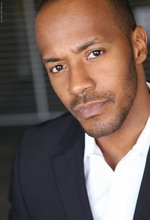 Маккінлі Фріман — Agent Burns