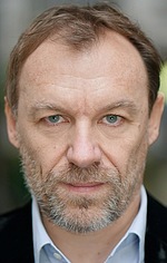 Семюел Чурін — Jean Casteran