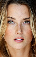 Емілі Бальдоні — Cynthia