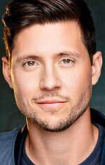 Коуді Майо — Dan Morris