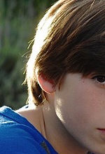 Ейдан Блен — Henry Farrell