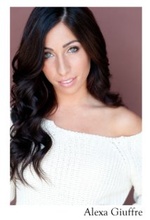 Алекса Гьюффре — Young Shopper, у титрах не вказана