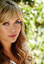 Дені Найт — Heather Lawson