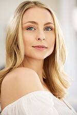 Шелби Вулферт — Megan Cushing