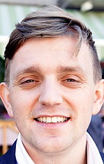 Павло Тупіков — адміністратор