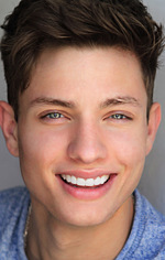 Мэтт Райф — Logan Nichols