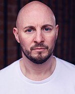 Джеймс Рокс — Riot Police Officer, в титрах не указан