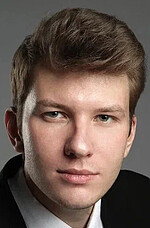 Николай Пронин — официант в кондитерской