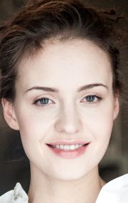 Qachon ular mushukni yalashlarini va qanday qilib siqishlarini korsating