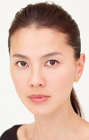 Макіко Есумі (Makiko Esumi)