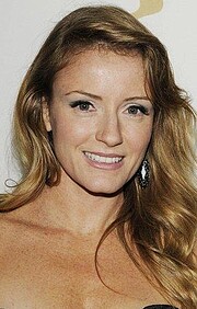 Гелен Джой (Helene Joy)