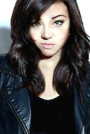 Каролина Иноэ (Carolina Inoue)