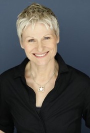 Джули Лемье (Julie Lemieux)