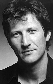Марк Базелей (Mark Bazeley)
