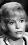 Джоан Стейлі (Joan Staley)