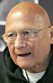 Джеймс Толкан (James Tolkan)