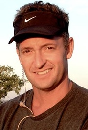 Шон Тревіс (Sean Travis)