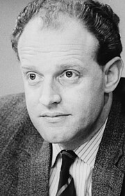 Фрэнк Уиндзор (Frank Windsor)