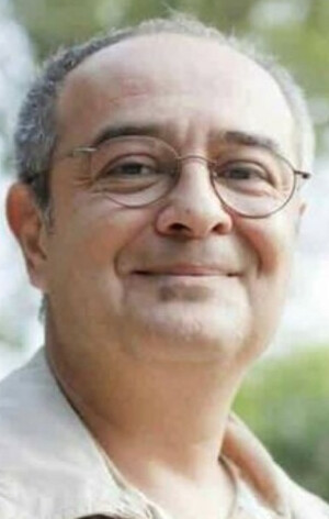 Шериф эрол в молодости. Мерт турак, селен озтюрк, шериф эрол,. Шериф эрол. Эрол маз. Шериф эрол.