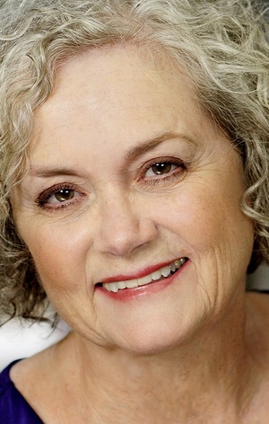 Дэбби Такер (Debbie Tucker)