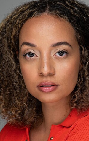 Қыз мас болып ұйықтап қалды