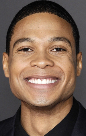 Рей Фішер (Ray Fisher)