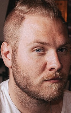 Доминик Льюис (Dominic Lewis)