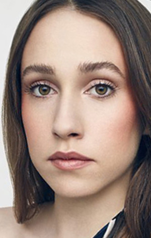 Сара Сазерленд (Sarah Sutherland)