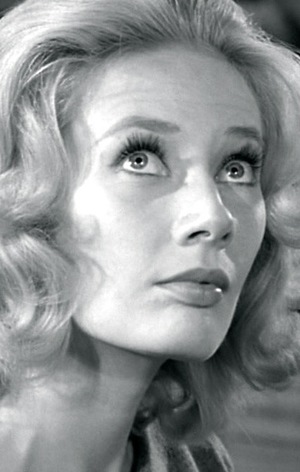 Кендес Хіллігосс (Candace Hilligoss)