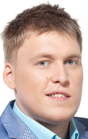 Александр Незлобин